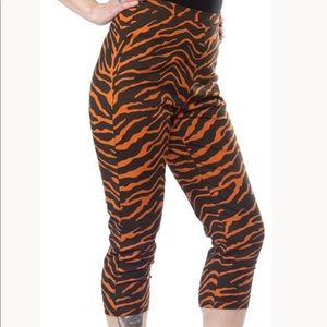 🐅 Sourpuss XXL tiger capris